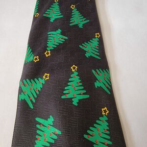 Honors Christmas Tie Trees Black